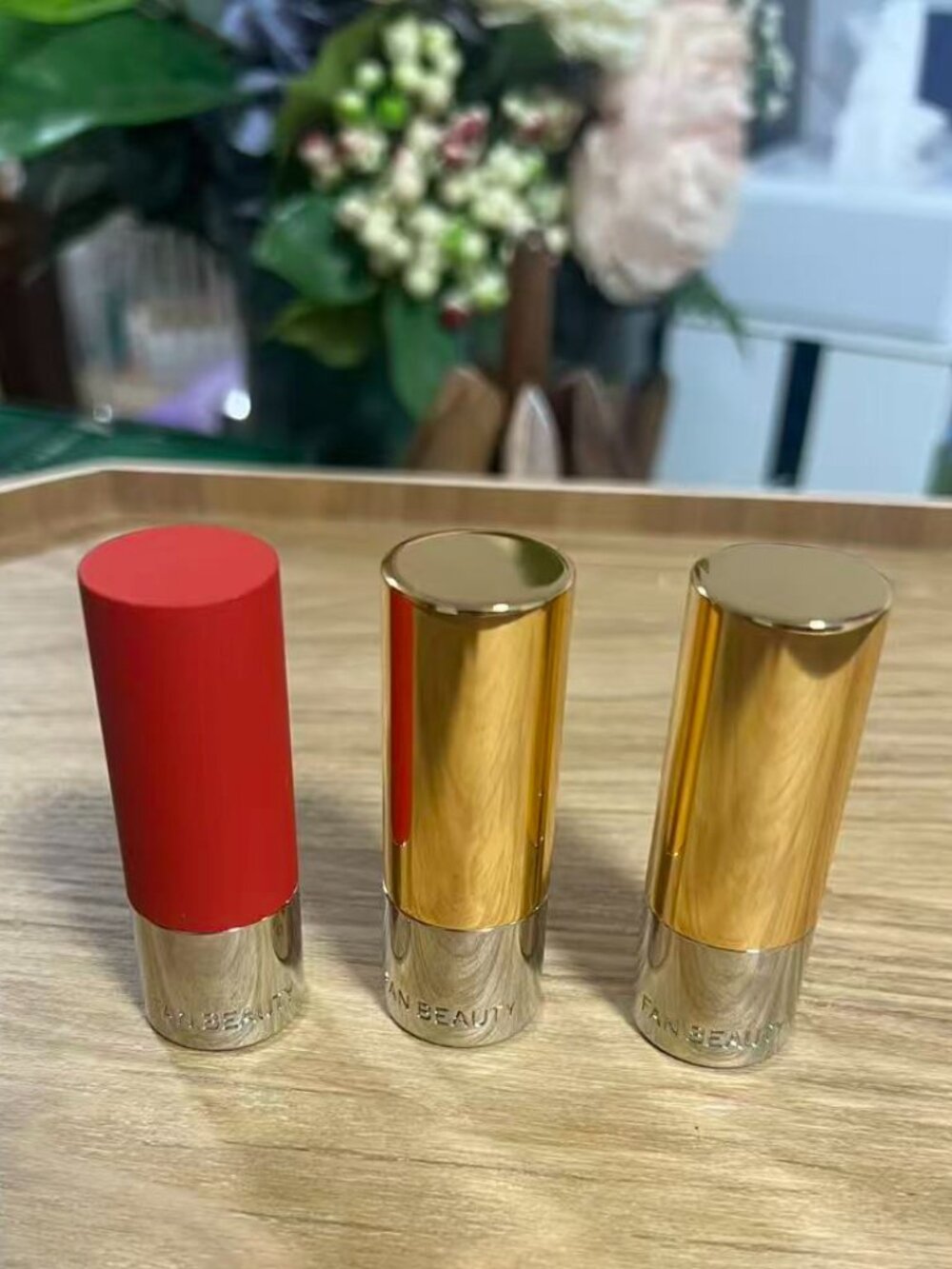 FAN BEAUTY Mirror Red Carpet Magic Lipstick SET